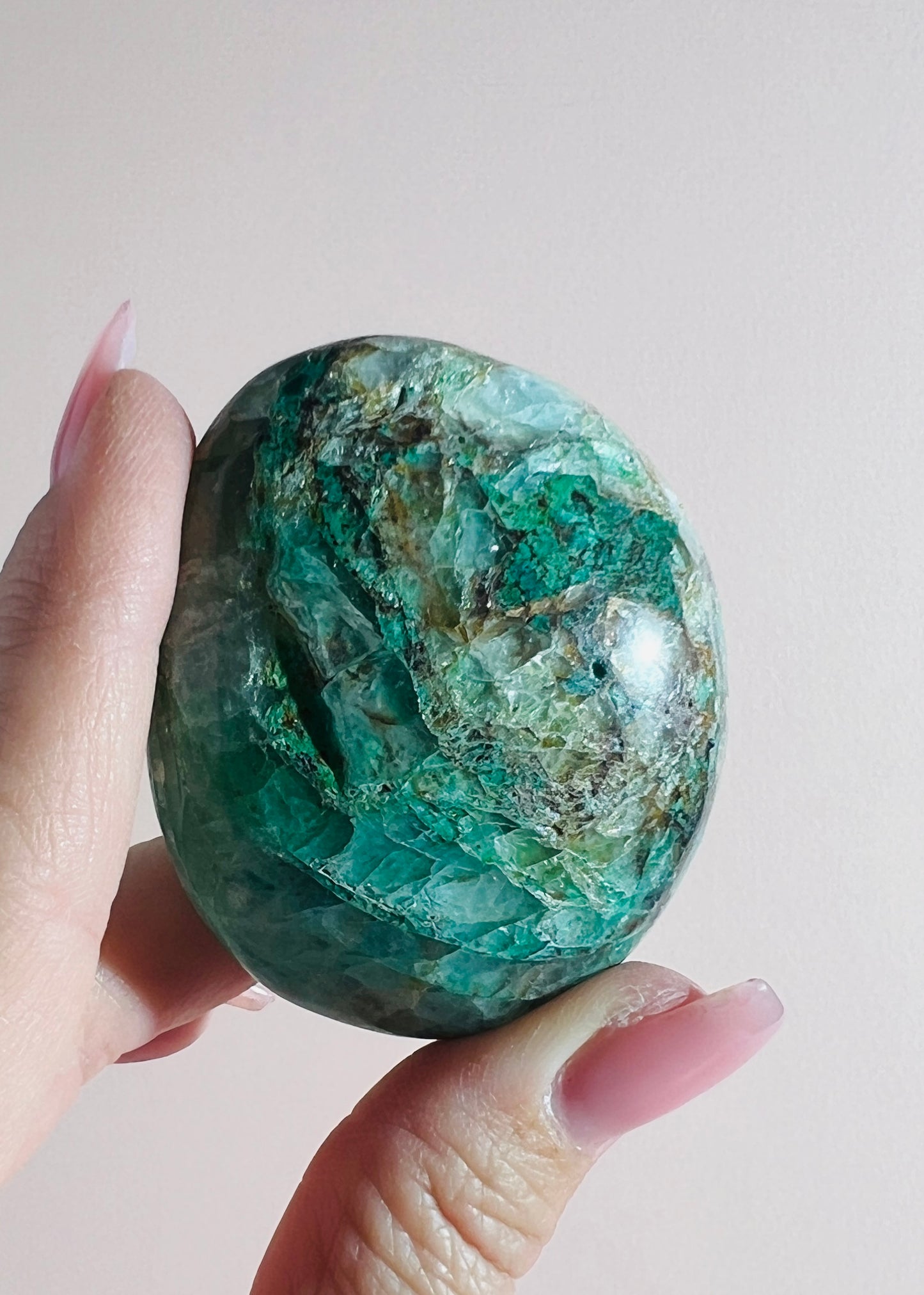 Chrysocolla in Quartz Palm Stone