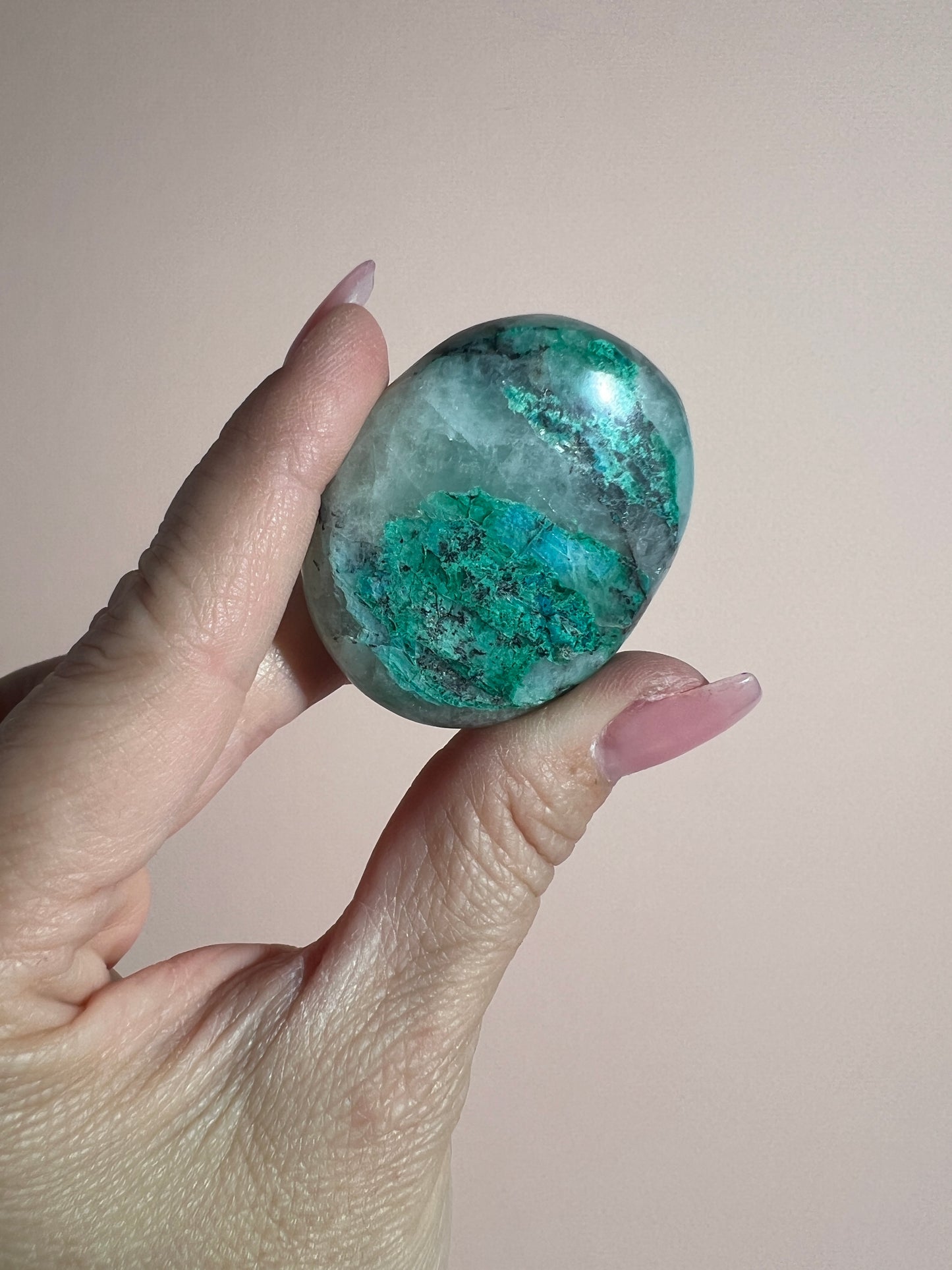 Chrysocolla in Quartz Palm Stone
