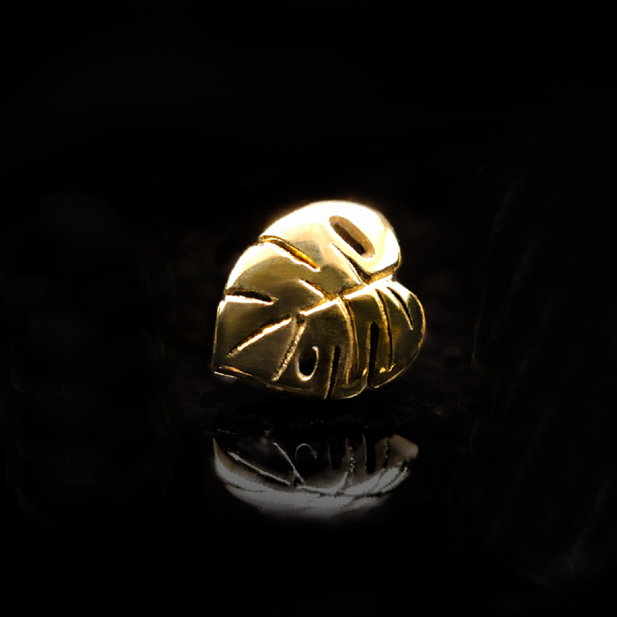 Monstera Countess Threadless End Earring or Body Jewelry by Regalia