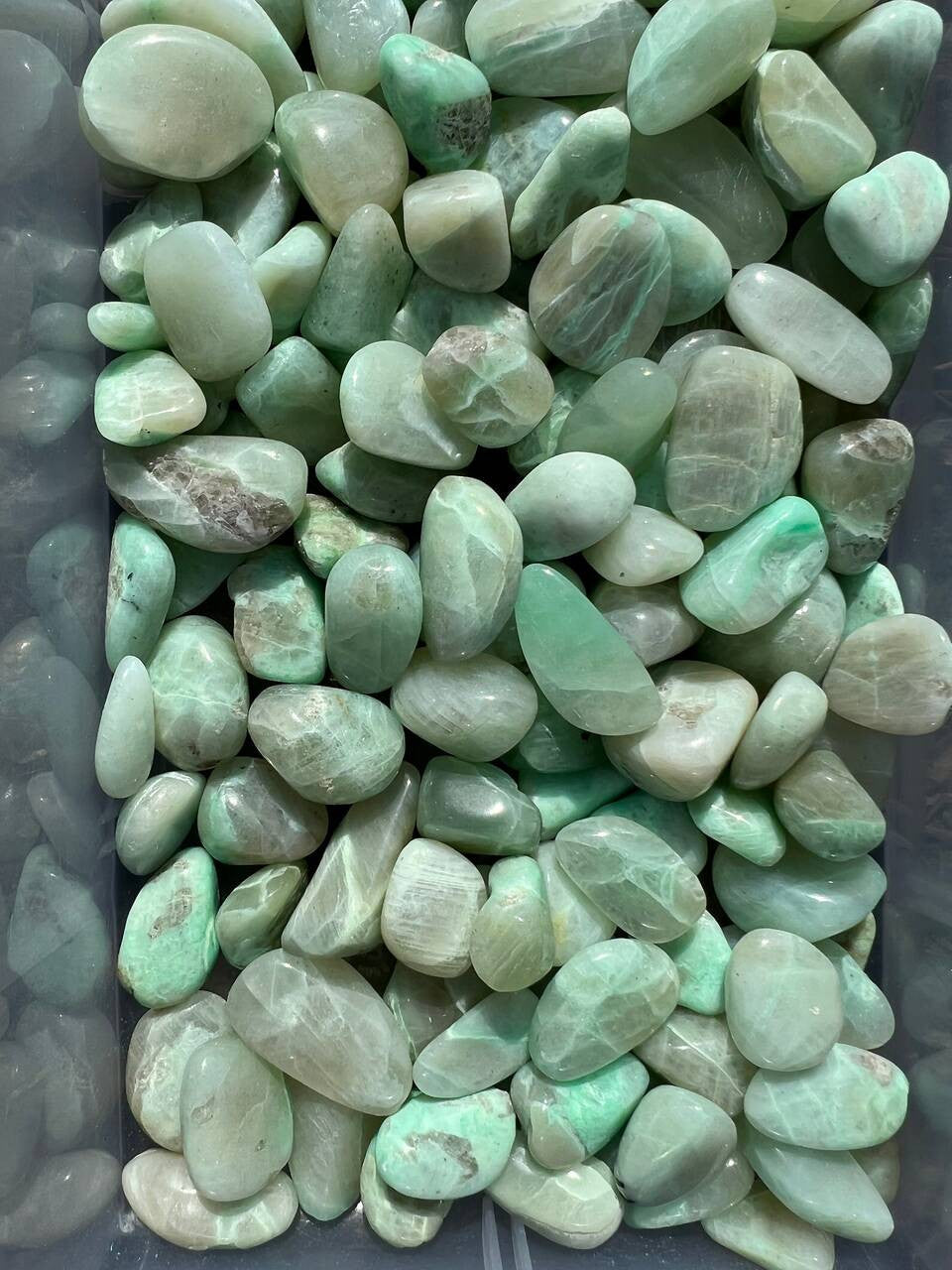 Tumbled Garnierite
