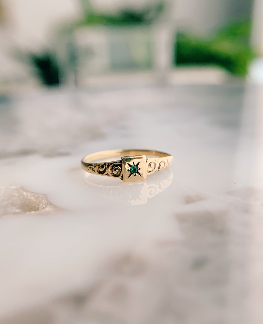 Fayette Victorian Midi Ring