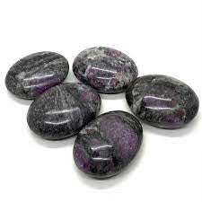 Garnet in Astrophyllite Palm Stone