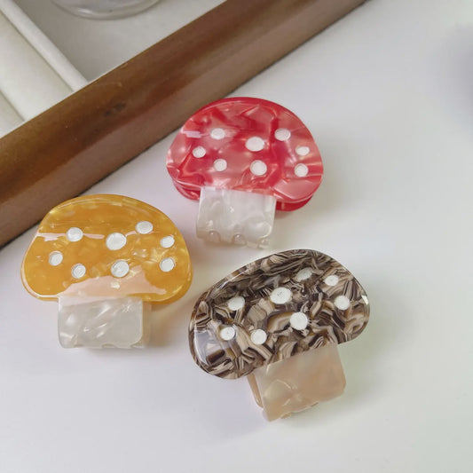 Mushroom Hair Claw