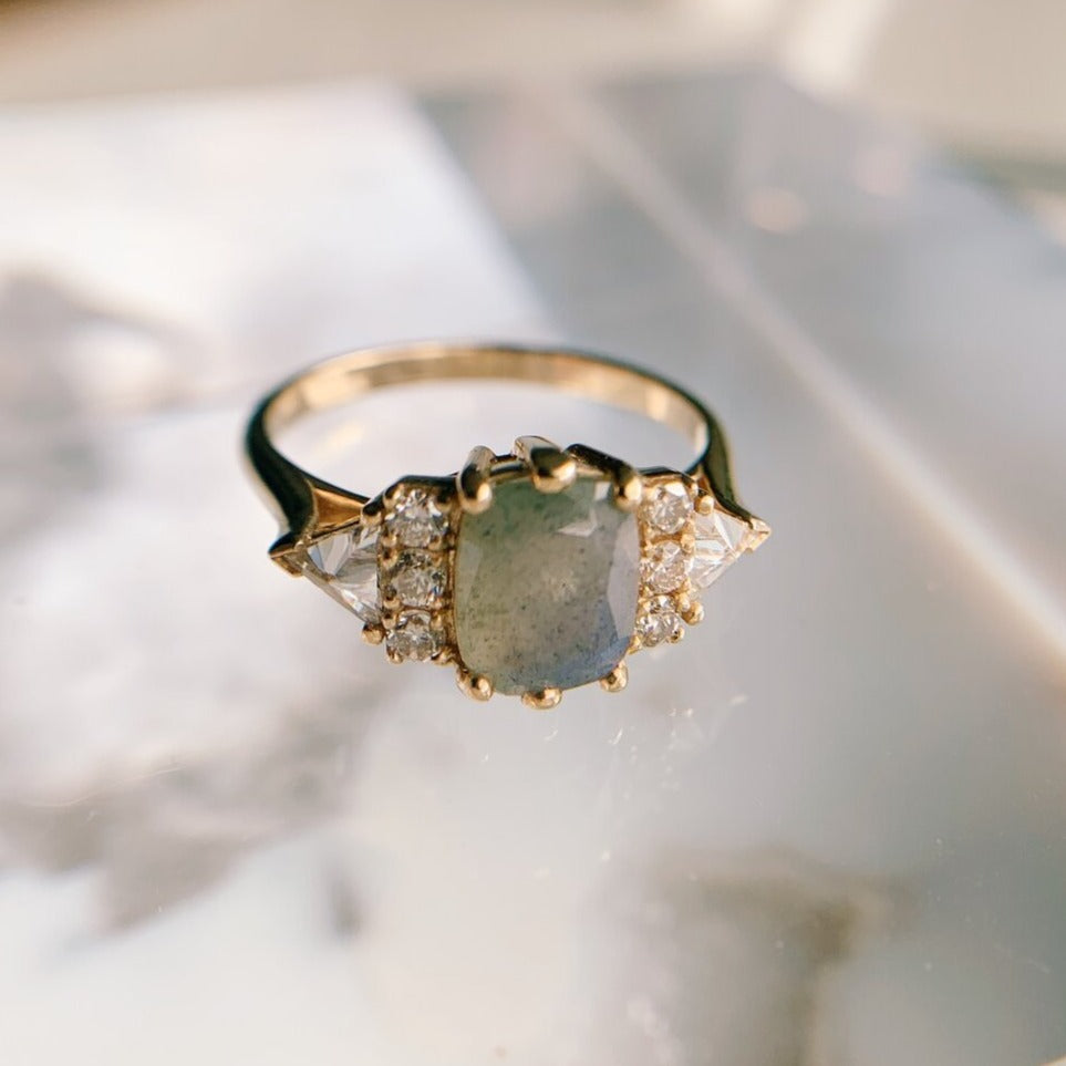 Labradorite Stardust Bea Ring